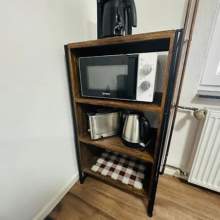 Monteure-business - 2x Mit Kueche, 1x Uebernachtungszimmer - Wlan-parkplatz-waschmaschine 아파트 *