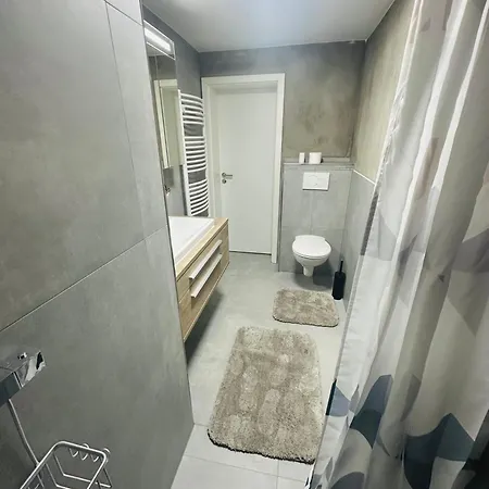 아파트 Monteure-business - 2x Mit Kueche, 1x Uebernachtungszimmer - Wlan-parkplatz-waschmaschine Groß-Umstadt