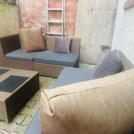 Monteure-business - 2x Mit Kueche, 1x Uebernachtungszimmer - Wlan-parkplatz-waschmaschine *