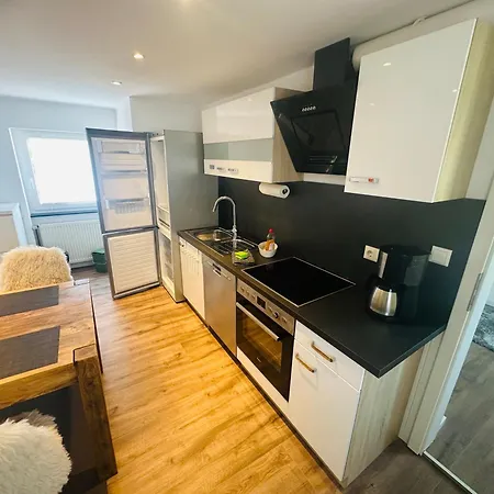 Monteure-business - 2x Mit Kueche, 1x Uebernachtungszimmer - Wlan-parkplatz-waschmaschine Apartmán Groß-Umstadt